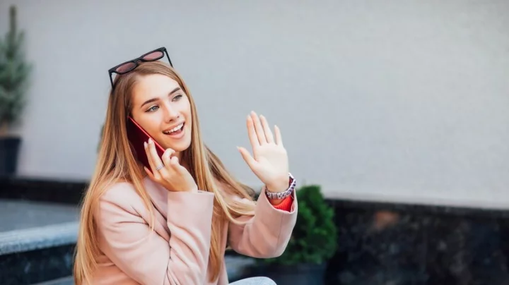 আজ বন্ধুকে কল করার দিন